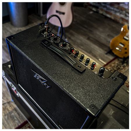 מגבר עם אפקטים 30W לגיטרה PEAVEY VYPYR VIP 1