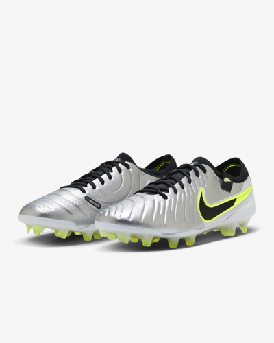 נעלי כדורגל מקצועיות  Nike TIEMPO X Elite