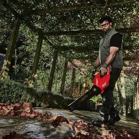 גוף מפוח גינון Milwaukee M18FBLG3-0 18V fuel (גוף בלבד)