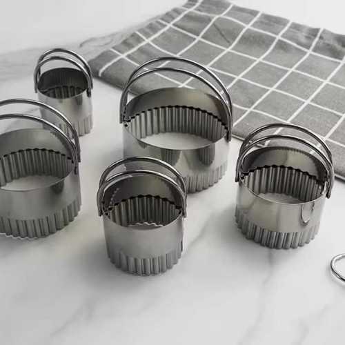 סט 5 מיקדים עגול נירוסטה זגיזג 4.5/5.5/6.5/7.5/8.5 ס