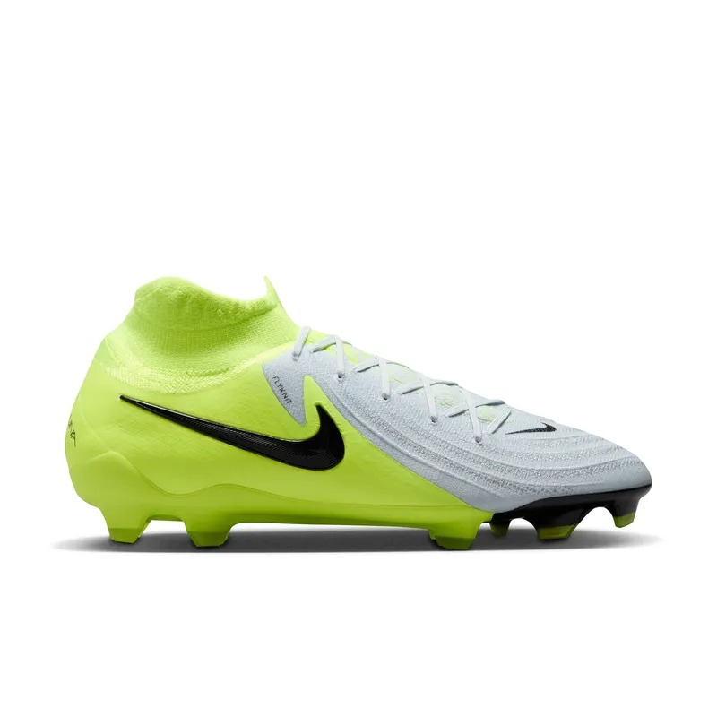 נעלי כדורגל חצי מקצועיות Nike Phantom LUNA II Pro