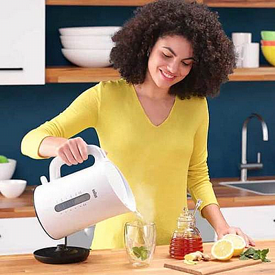 קומקום חשמלי Braun WK-1100 ‏1.7 ‏ליטר בראון בגימור לבן 