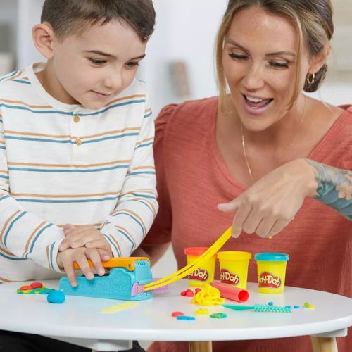 ערכת יצירה בבצק למתחילים פאן פקטורי עם שלל אביזרי עיצוב ו 3 מיכלי בצק (סה