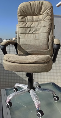 כסא מנהלים מפואר ויוקרתי - דגם Madonna Cotton - חאקי