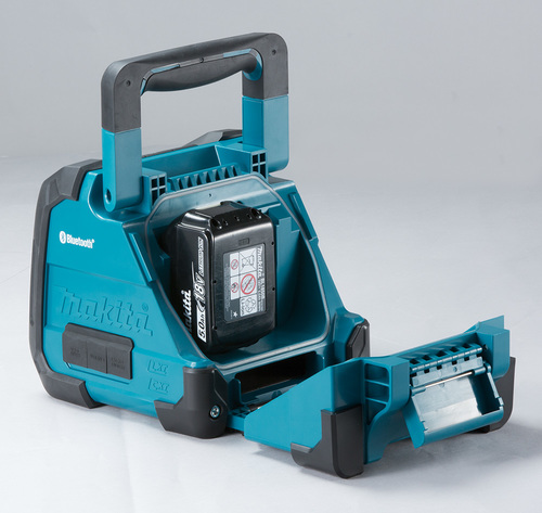 שימוש בגוף רמקול בלוטוס נטען DMR200Z MAKITA 12Vmax / 14.4V / 18V 