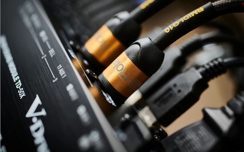 זוית נוספת Roland RMIDI-G5 Midi Cable