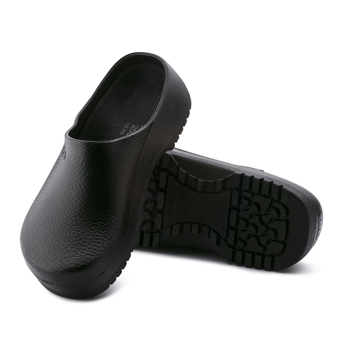 כפכפי Birkenstock Super Birki בצבע שחור לטבחים ורופאים, עשויים פוליאוריטן עמיד עם מדרס מיקרופייבר