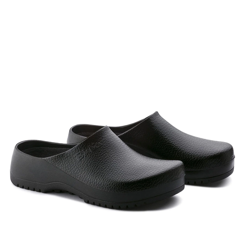 כפכפי Birkenstock Super Birki בצבע שחור לטבחים ורופאים, עשויים פוליאוריטן עמיד עם מדרס מיקרופייבר
