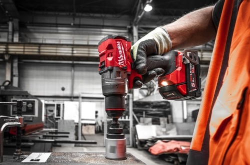 מקדחה רוטטת Milwaukee M18 FPD3 FUEL עם טכנולוגיית AUTOSTOP™, תפסנית 13 מ