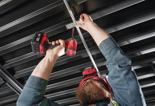 מברגת אימפקט Milwaukee M18 FID3 FUEL עם מומנט 226Nm, 4 מצבי עבודה ותאורת LED משולשת