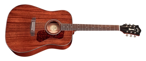 זוית נוספת Guild D-120 Natural Acoustic Guitar