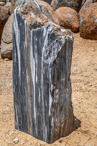 סלע אוניקס זברה