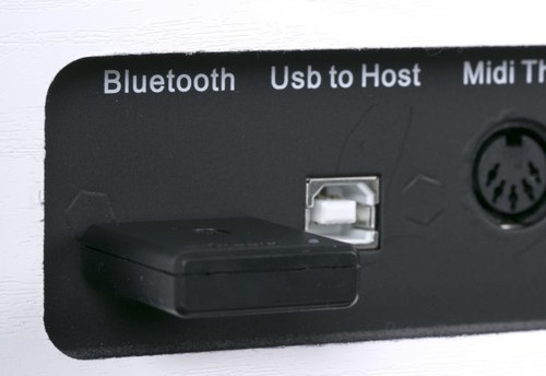 פסנתר חשמלי רהיט (נייח) עם אלמנט הבלוטות' בצבע לבן CDP-101 DLS מבית Orla