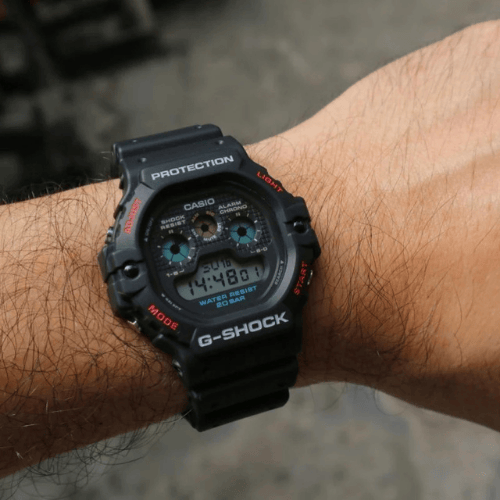שעון יד דיגיטלי לגברים ג'י שוק Casio G-Shock DW-5900-1DR