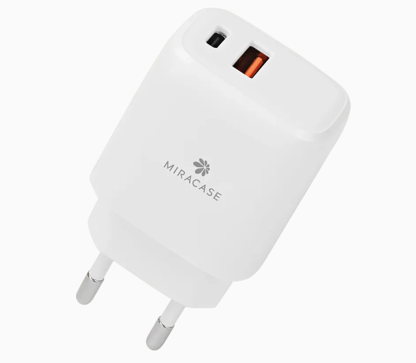 ראש מטען בצבע לבן, מותאם לחיבור TYPE-C או USB