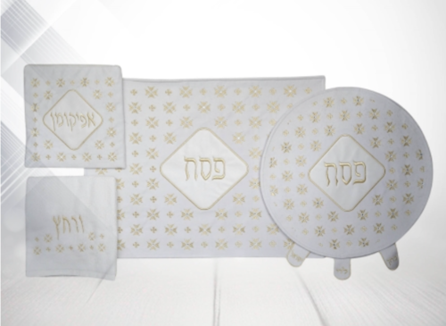 סט כיסויים לפסח דגם נקודות הזהב - קטיפה ועור לבן עם רקמת זהב