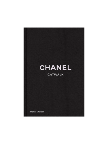ספר אופנה שאנל Chanel Catwalk