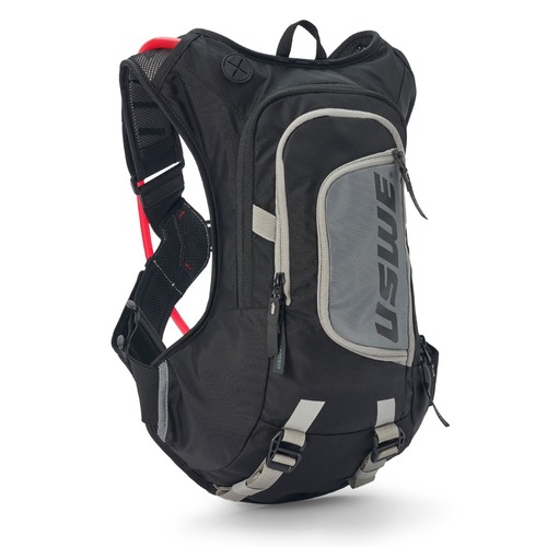 תיק מים USWE RAW 8 8L Hydration שחור\אפור