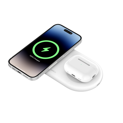 משטח טעינה אלחוטית מגנטית 2 ב- 1 עם Qi2 15W Belkin BoostCharge Pro WIZ021VFWH צבע לבן