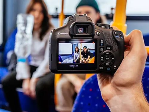 מצלמה Dslr (רפלקס) קנון Canon Eos 2000d + 18-55 Dc - קיט