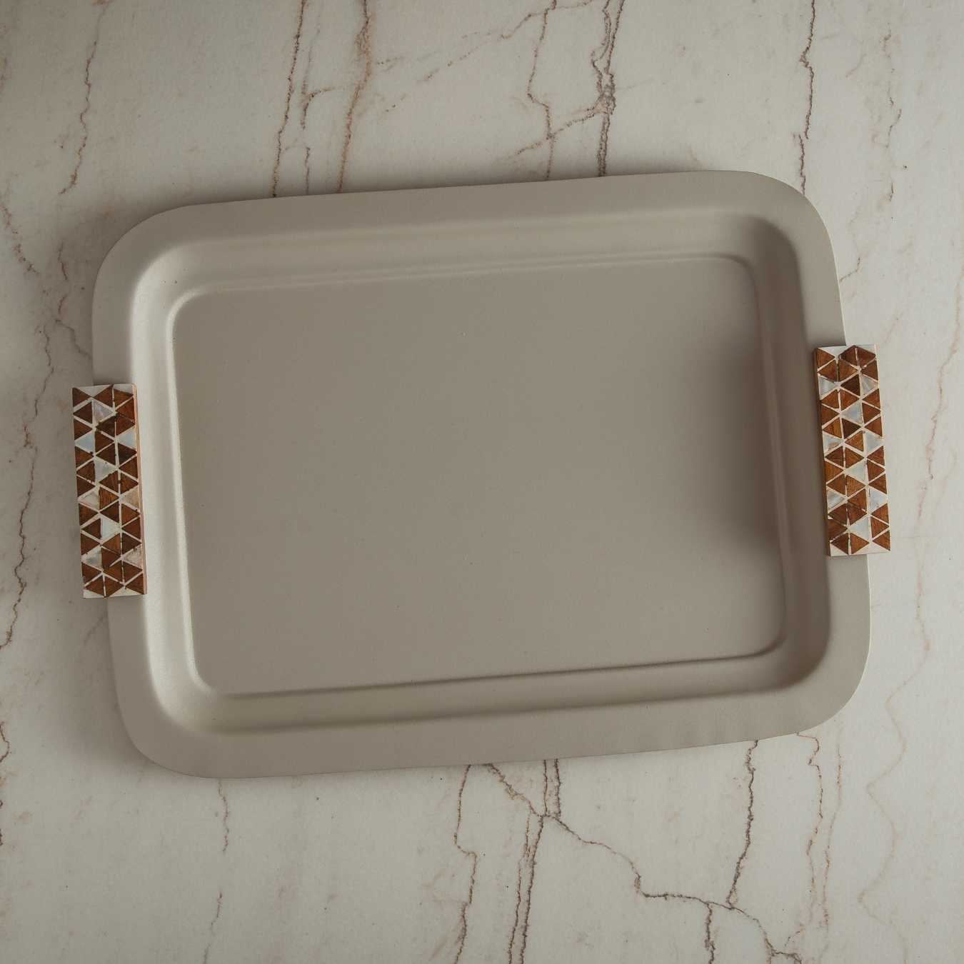 מגש מלבני מתכת עם ידיות עץ אפור - Y.C.029828 43*32 cm