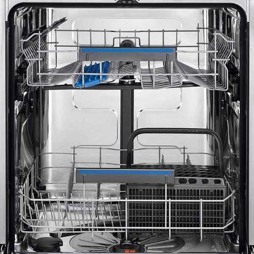 מדיח כלים רחב אינטגרלי 13מע' כלים Electrolux EEQ47200L אלקטרולוקס