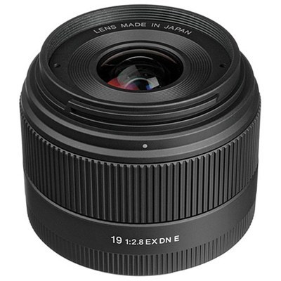 עדשה Sigma 19mm F2.8 EX DN