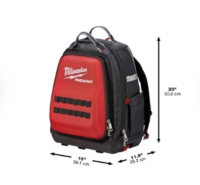 תיק גב MILWAUKEE PACKOUT מקצועי בצבע שחור-אדום עם 48 כיסים ובסיס פולימרי מחוזק לשימוש באתרי עבודה