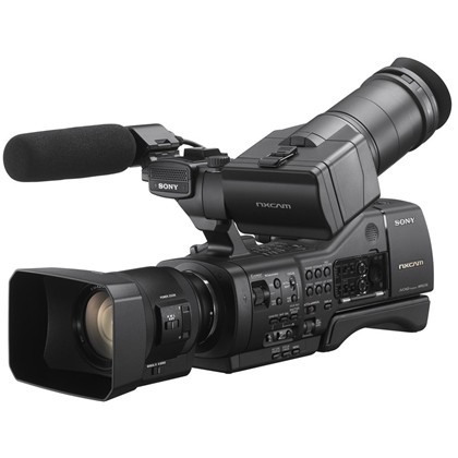 Sony NEX-EA50EM + 18-105mm Lens