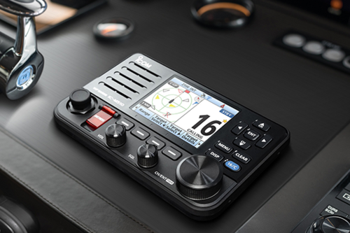 IC-M510 EVO <br/> משדר VHF ימי רב-תכליתי ומעוצב