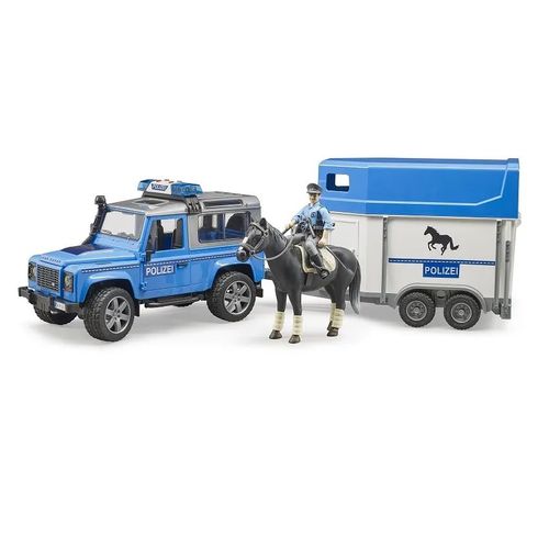 רכב משטרה גורר סוס LAND ROVER DEFENDER