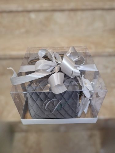 סט תיקי קוסמטיקה בתוספת רקמה