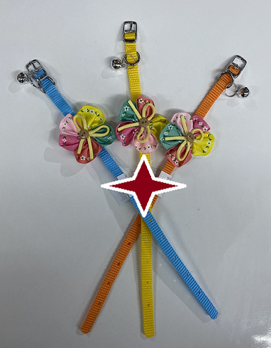 קולר עם פרח צבעוני ופעמון לחתול 