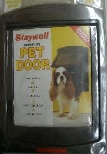 דלת לכלב STAYWELL תוצרת אנגליה - מבצע ! לחברי מועדון V.I.P בקניית מזון ממותגי הבית תינתן 50% הנחה 