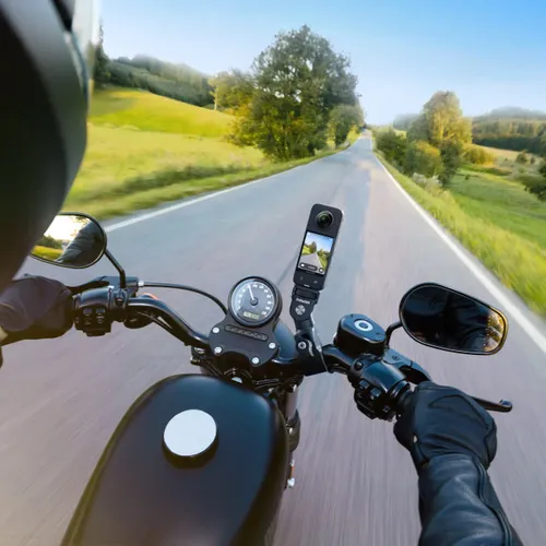 קיט מצלמה ואביזרים לאופנוע Insta360 X3 Motorcycle Kit