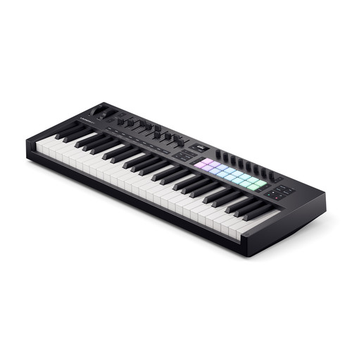 מקלדת שליטה Novation Launchkey 49 MK4