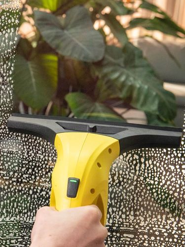 מנקה חלונות נטען WV6 קארשר KARCHER