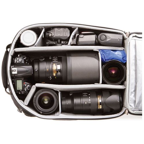 תיק גב Think Tank Airport Commuter