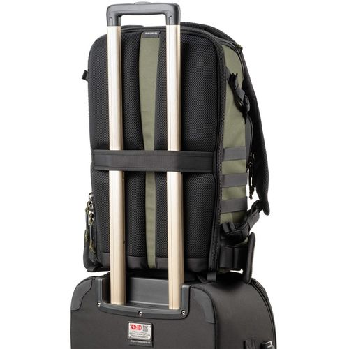 מזוודה טרולי Think Tank Photo DarkLight Backpack 20L