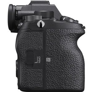 מצלמה חסרת מראה סוני Sony Alpha A7sIII