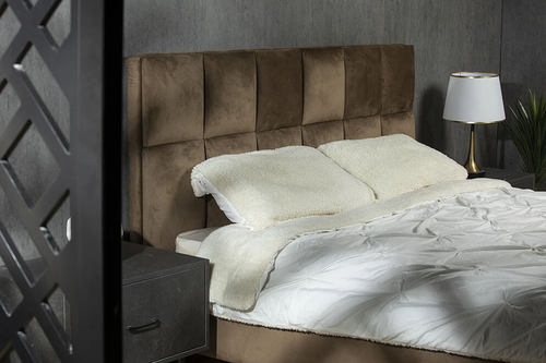 מיטה זוגית מרופדת דגם W-201