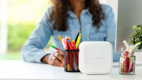 מדפסת מדבקות קומפקטית Brother P-Touch Cube PT-P300BT