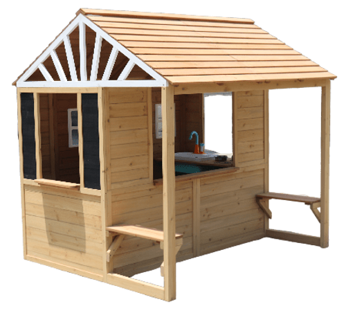 בית עץ לחצר עם ספסלי ישיבה, מטבח מובנה (עם כיור פעיל) דלת כניסה וחלון הגשה