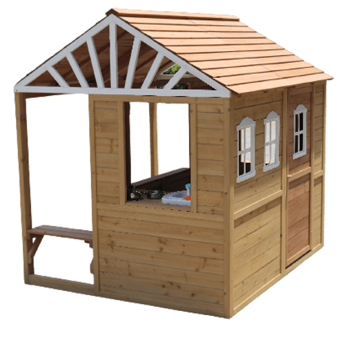 בית עץ לחצר עם ספסלי ישיבה, מטבח מובנה (עם כיור פעיל) דלת כניסה וחלון הגשה