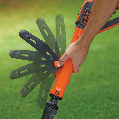 חרמש אלחוטי נטען 18V BLACK & DECKER STC1820PC-QW