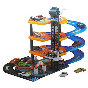 חניון מכוניות תלת קומתי עם מעלית, 4 מכוניות ומסוק