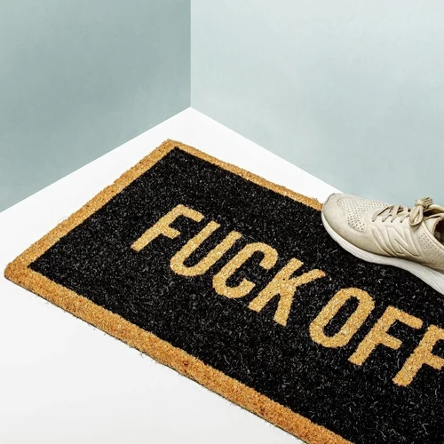 שטיח כניסה עם מסר חד Fuck Off