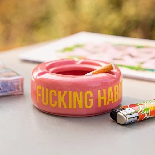 מאפרה הרגל מגונה Fucking Habit – ורוד