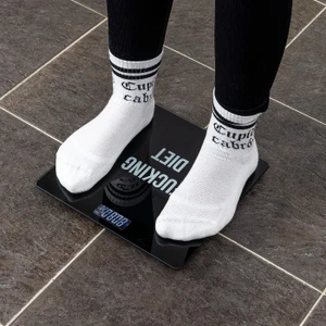 משקל אדם דיגיטלי עם תזכורת Fucking Diet
