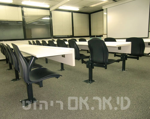 יצור כיסאות רחף